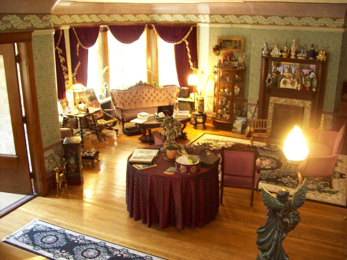 Scarlett House Victorian B & B Janesville Exterior foto