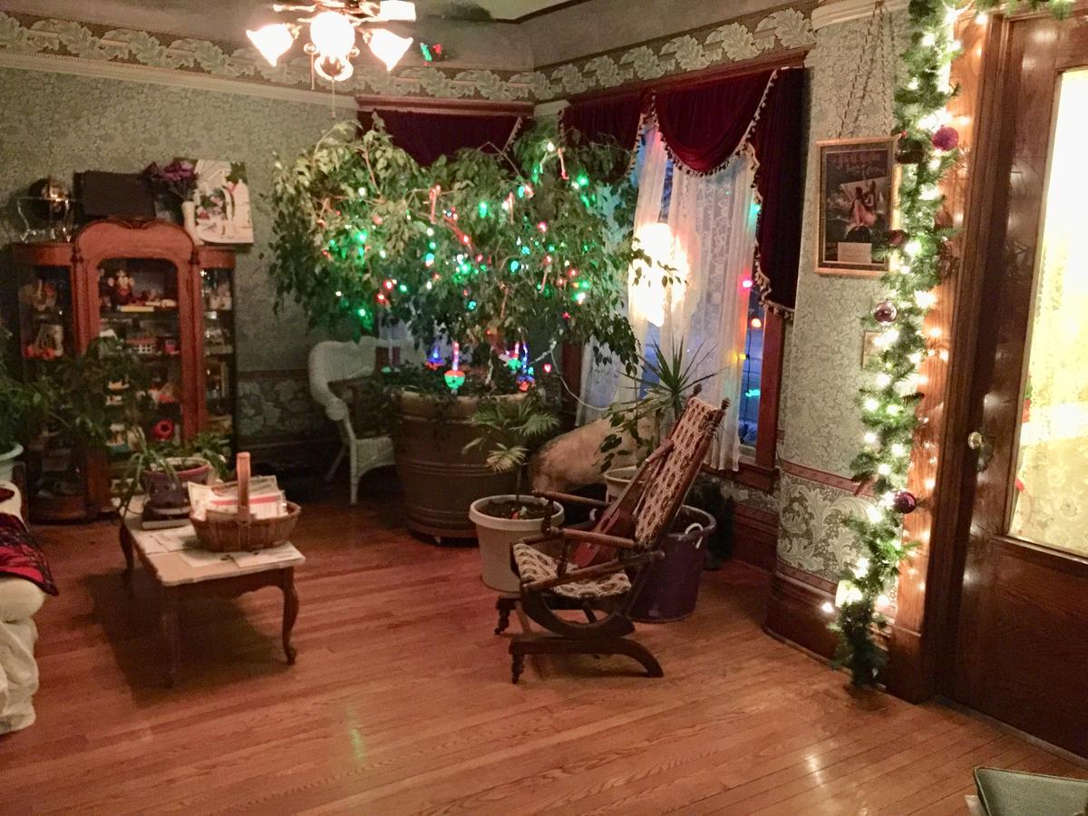 Scarlett House Victorian B & B Janesville Exterior foto
